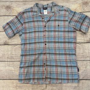 Patagonia short sleeve button up front plaid shirt size large organic cotton